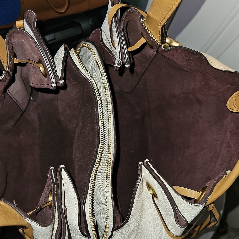 Coach EUC 1941 Harmony Hobo Colorblock Tan and White Shoulder Bag - Picture 10 of 16